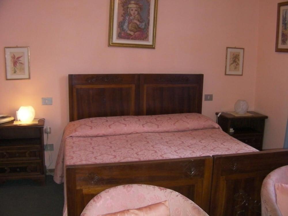Albergo Alassio Montecatini Terme Bagian luar foto