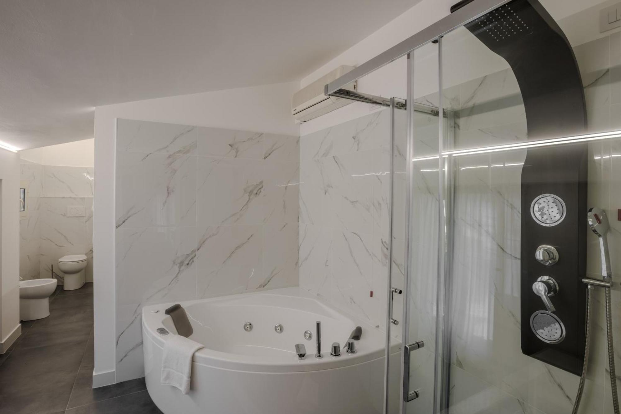Albergo Alassio Montecatini Terme Bagian luar foto
