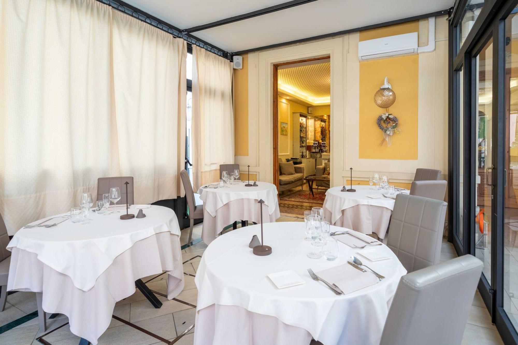 Albergo Alassio Montecatini Terme Bagian luar foto